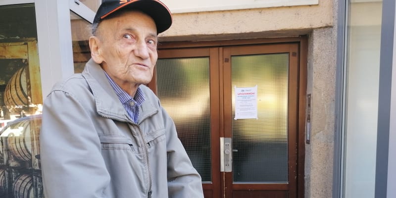 86letý František Sekanina platí za byt 2+1 11 700 korun, i s energiemi.
