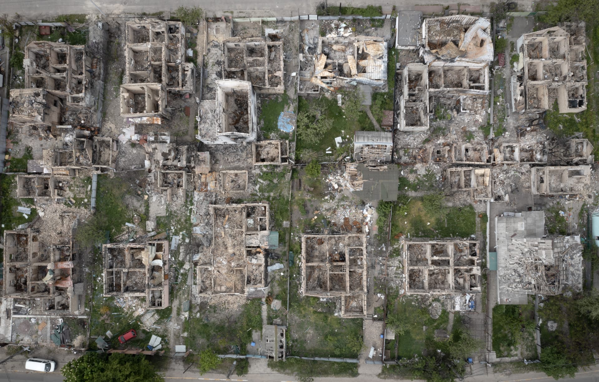 Zničená část města Irpiň nedaleko Kyjeva