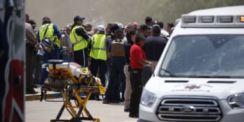 Poslední sbohem a zbraň od holiče. Muž před texaským útočníkem zachránil manželku i dceru