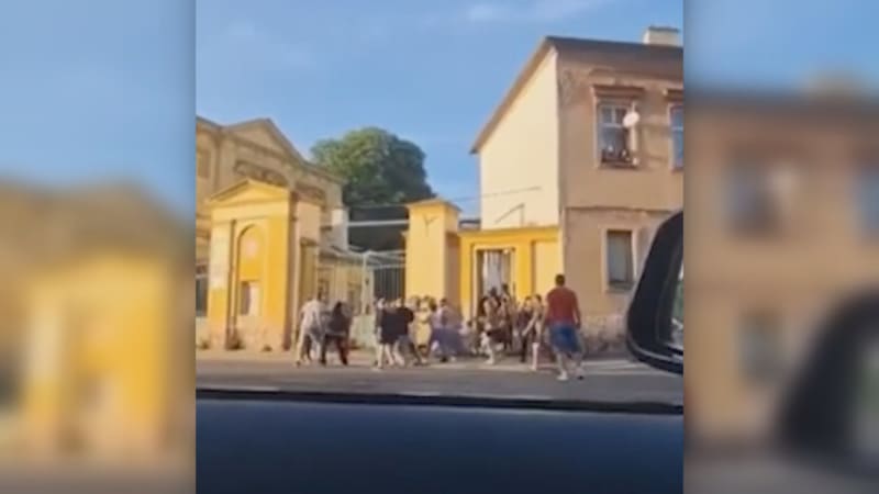 Policie řeší hromadnou bitku v Benátkách nad Jizerou