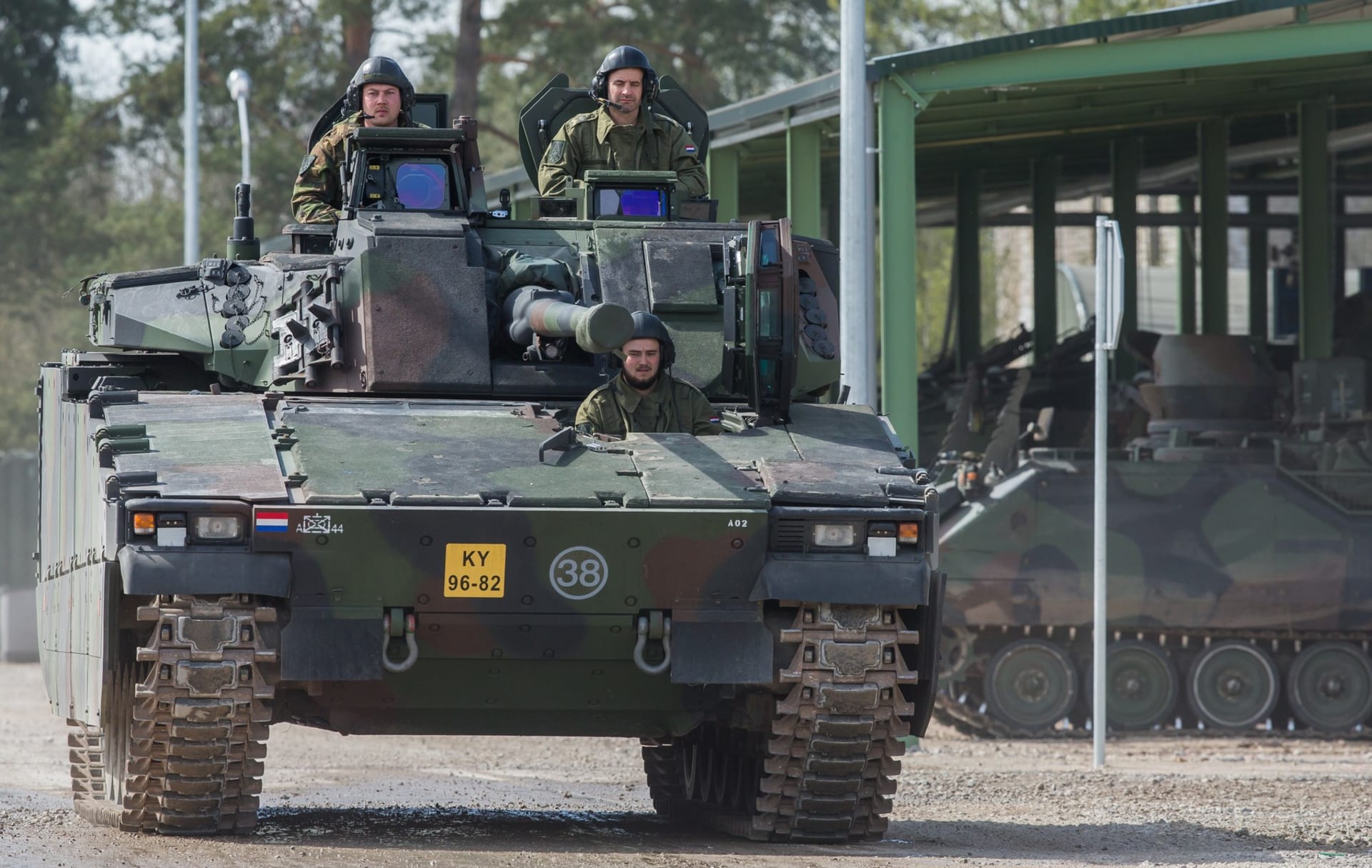 Švédské bojové vozidlo pěchoty CV90