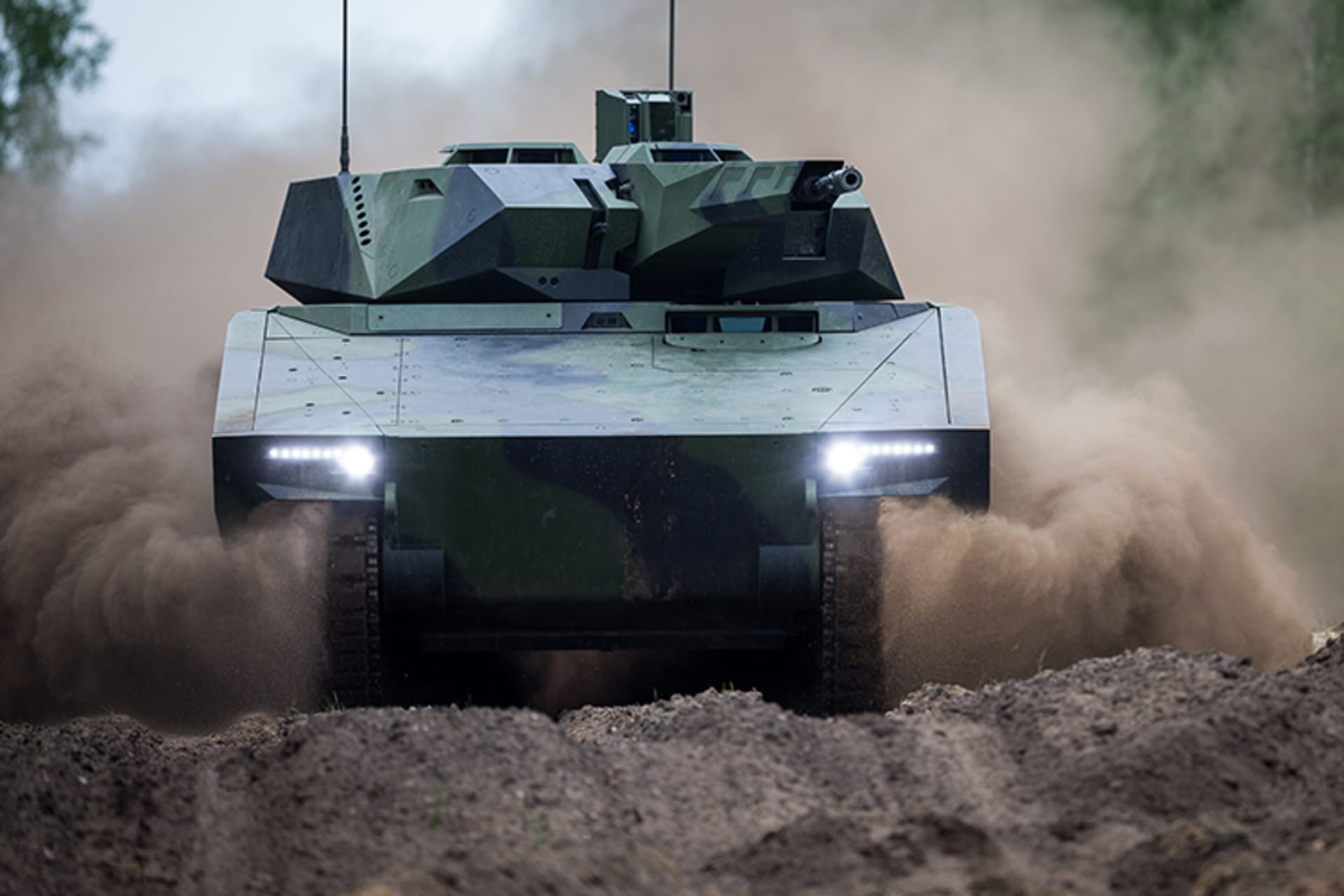 Horkým kandidátem na zpestření arzenálu české armády je německé bojové vozidlo pěchoty Lynx.