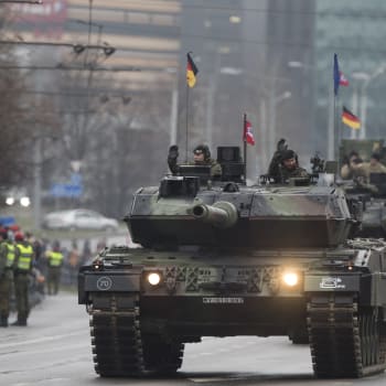 Leopard 2 byl několikrát modernizován, v současnosti tak lze narazit na vícero verzí tohoto bojového stroje. 