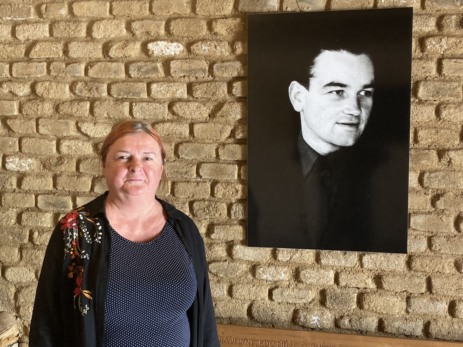 Neteř Jana Kubiše, Julie Fňukalová, je na svého příbuzného náležitě hrdá.