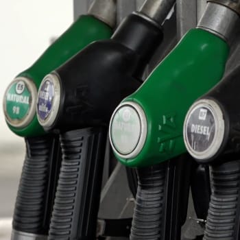 Jak se liší ceny pohonných hmot v Polsku a Česku?
