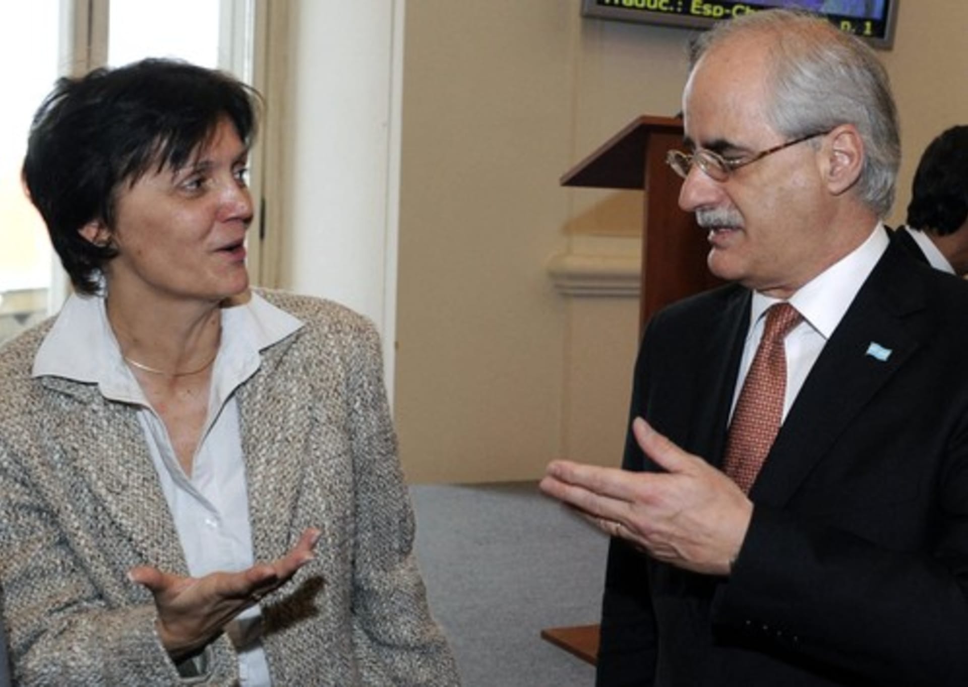 Helena Bambasová s bývalým argentinkým ministrem zahraničí Jorgem Taianou v roce 2009