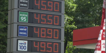ČR snížila spotřební daň na paliva, přesto někde ceny neklesly. Experti vysvětlili proč