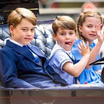 Oslav se účastnily také děti prince Williama a vévodkyně Kate: zleva princové George, Louis a princezna Charlotte.