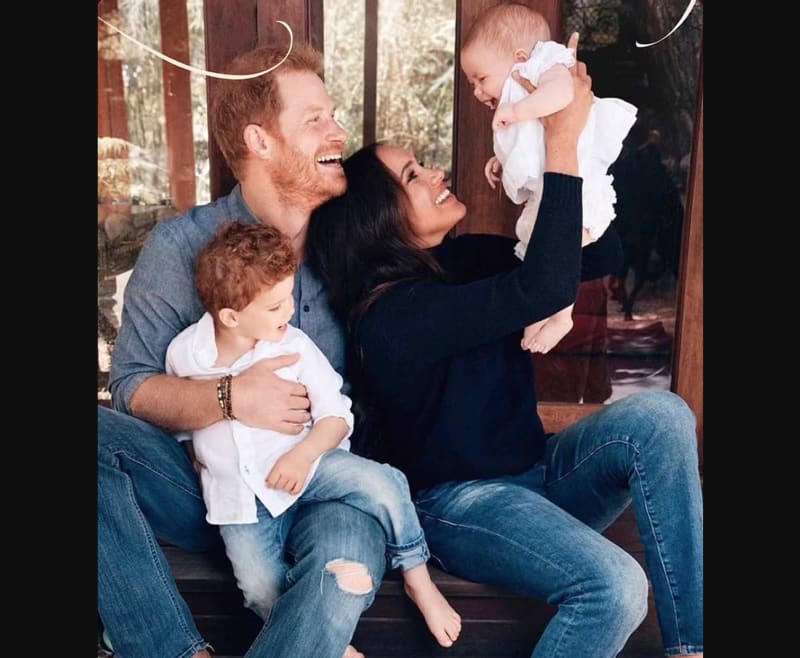 Princ Harry, Meghan Markle, syn Archie a dcera Lilibet.