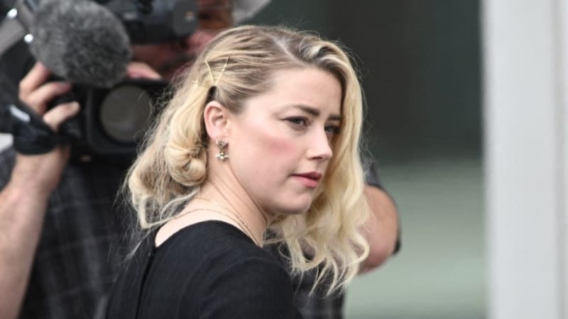 Drsná slova zdrcené Amber Heard po prohraném soudu. Co verdikt znamená pro MeToo?