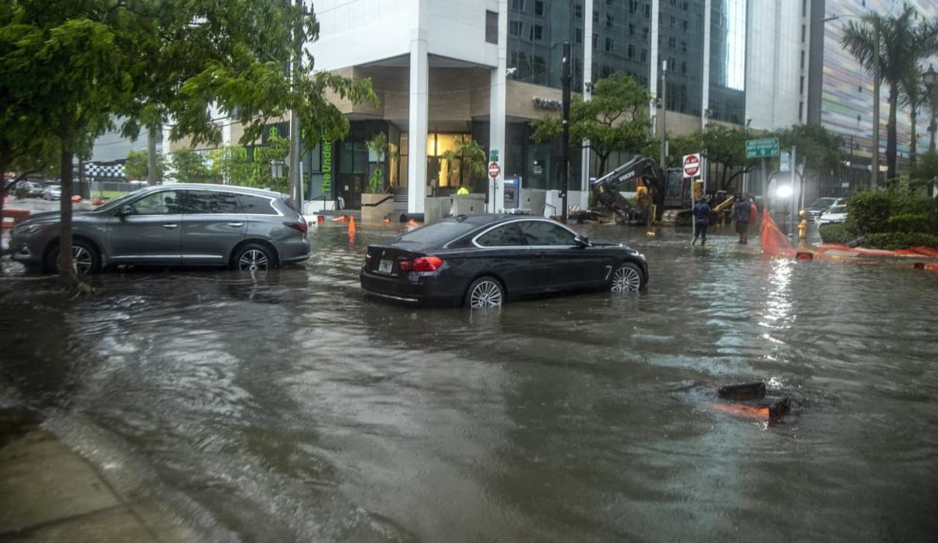 Floridu a Kubu zasáhly silné deště