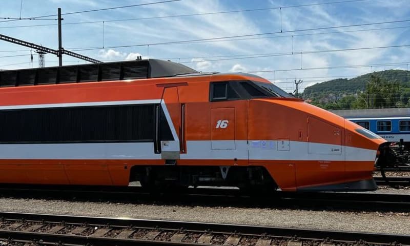 V Praze a dalších městech bude prezentovaný typ TGV PSE s evidenčním číslem 16, který francouzským státním drahám dodala společnost Alstom v roce 1980