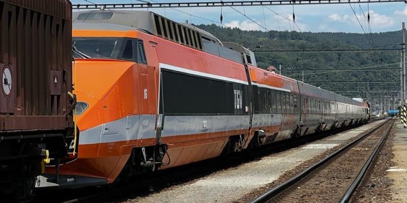 V Praze a dalších městech bude prezentovaný typ TGV PSE s evidenčním číslem 16, který francouzským státním drahám dodala společnost Alstom v roce 1980