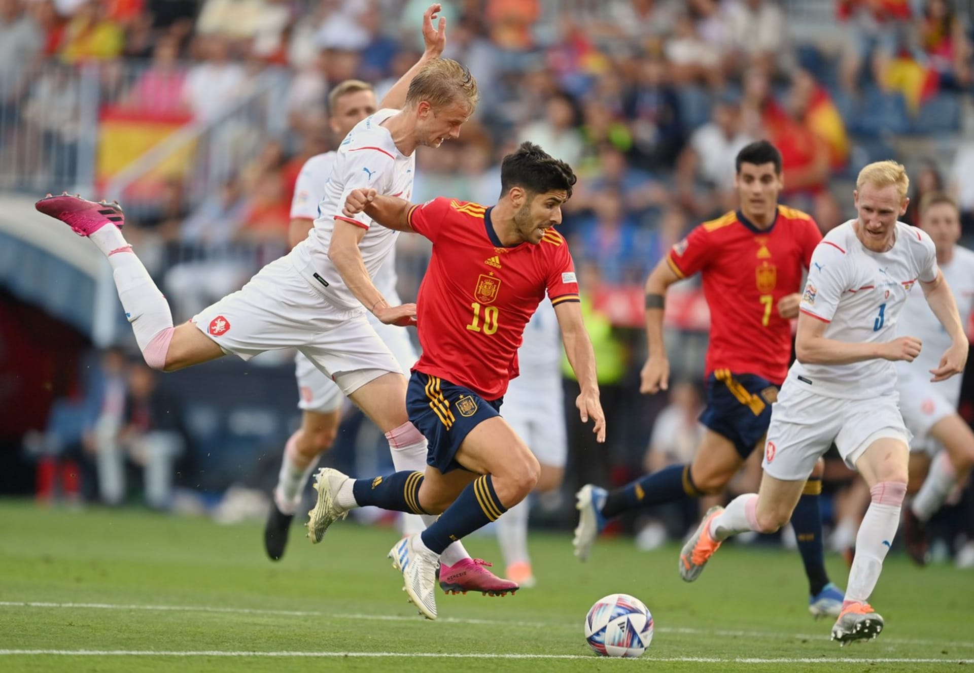 Fotbalisté prohráli v Málaze se Španělskem 0:2. 