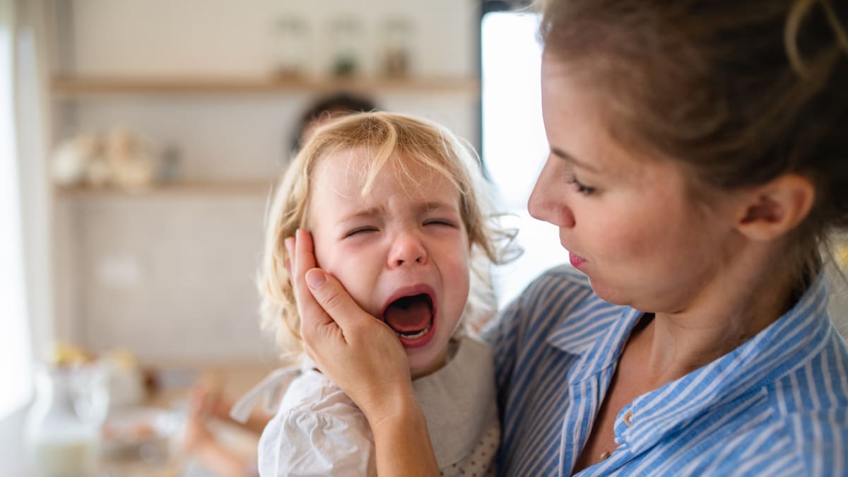 Co dělat, když se vaše dítě začne chovat špatně?