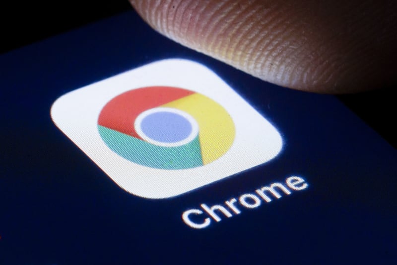 V roce 2008 uvedla společnost Google svůj vlastní prohlížeč Chrome, který od počátku zaujal svoji stabilitou, jednoduchostí i rychlostí.