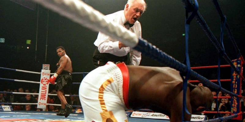 Julius Francis si to v roce 2000 rozdal i Mikem Tysonem, který mu uštědřil KO