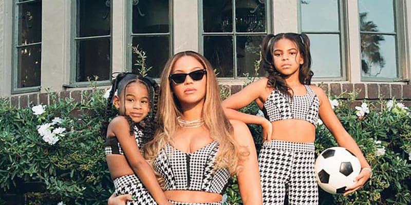 Beyoncé se svými dcerami Blue Ivy a Rumi