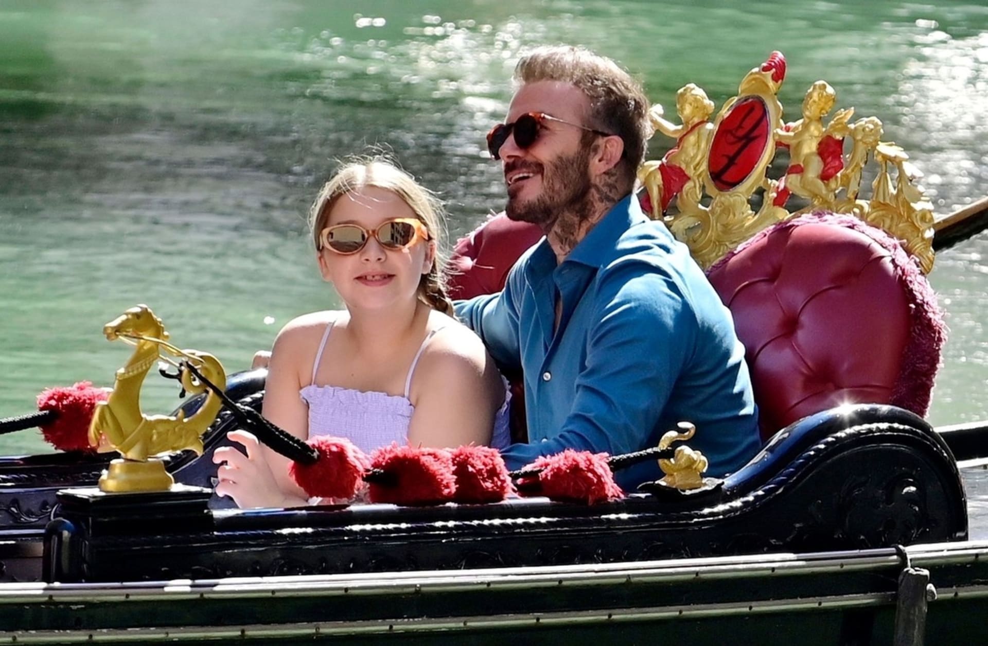 David s dcerou Harper si užívali odpoledne na gondole.