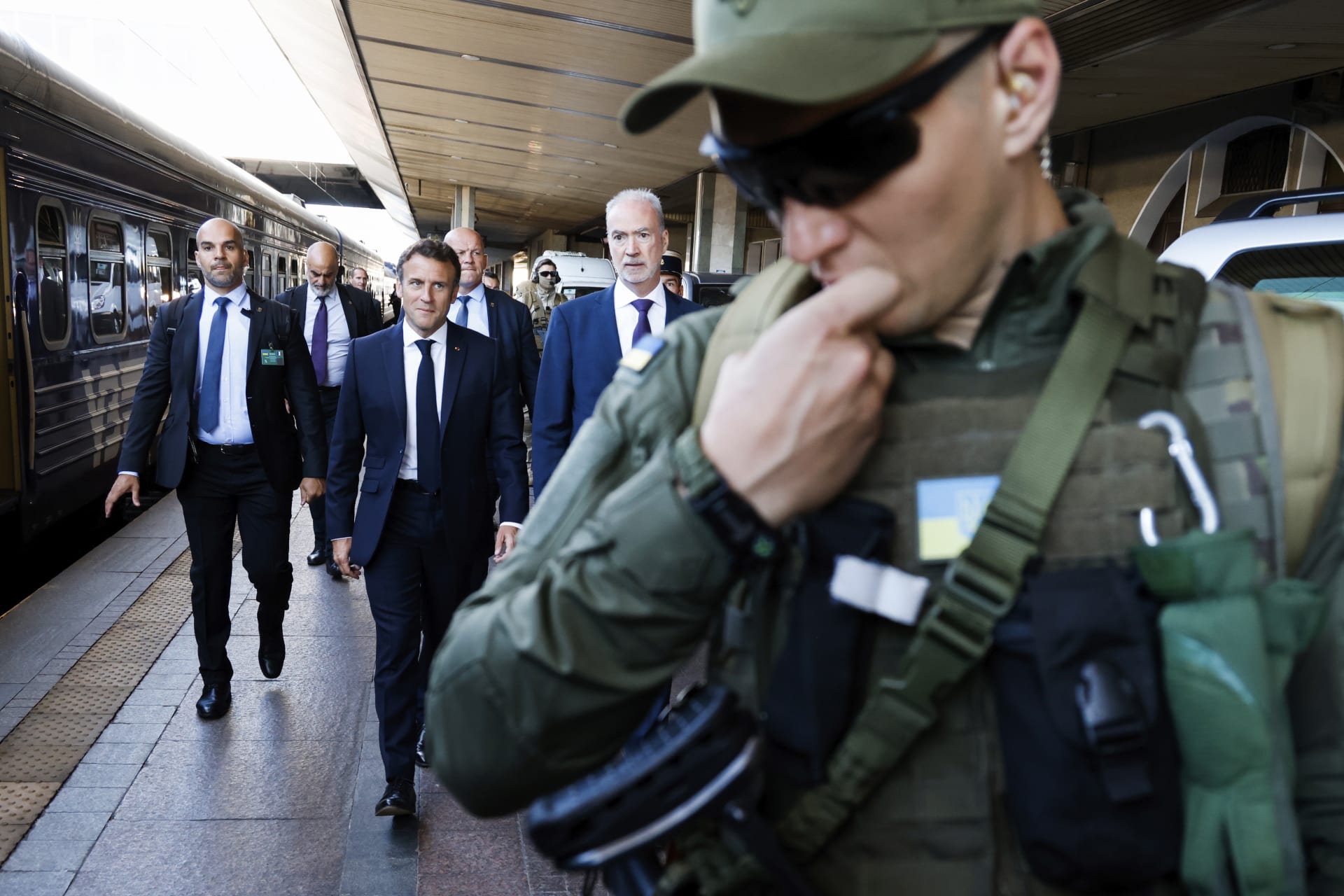 Emmanuel Macron dorazil do Kyjeva.