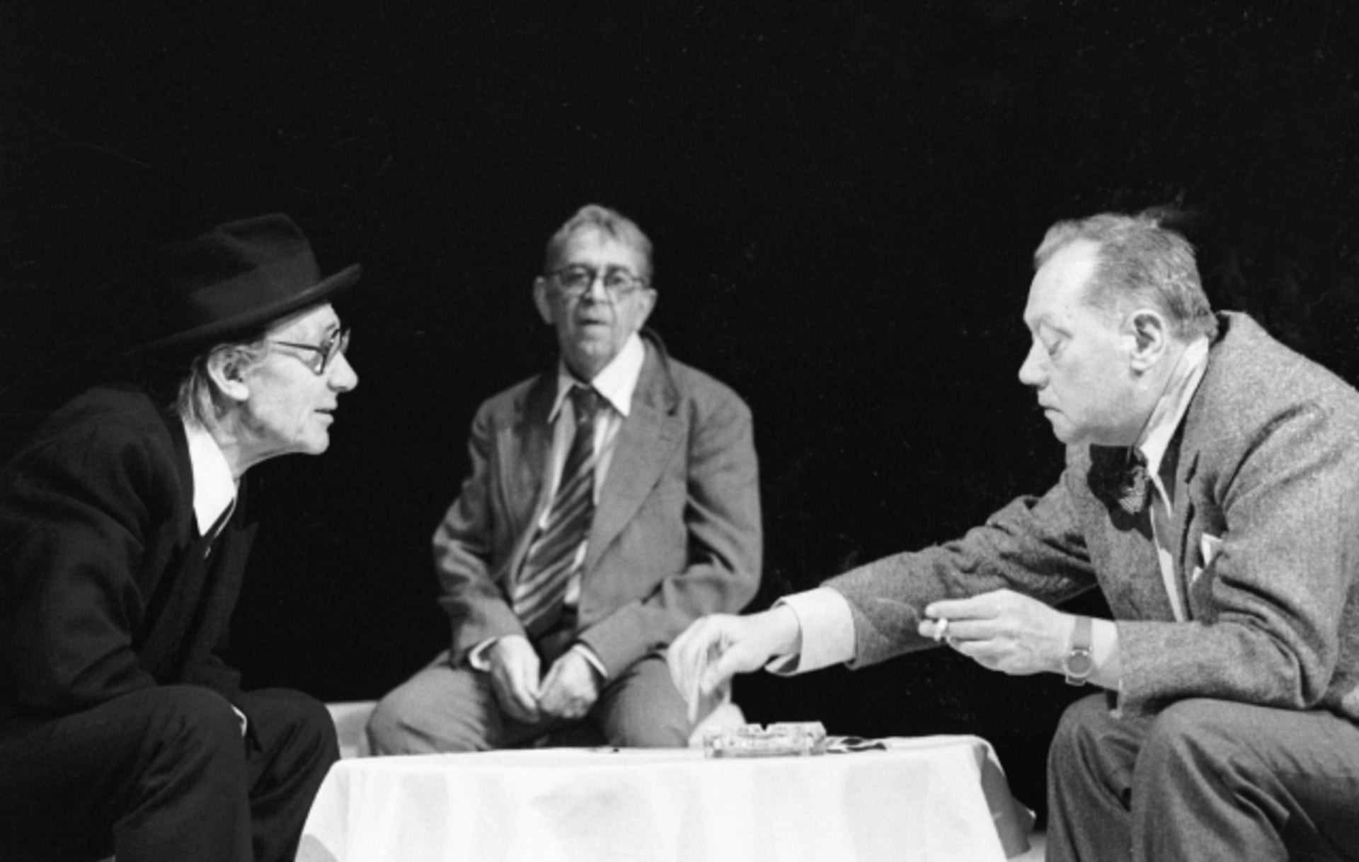 Josef Kemr na divadelních prknech s blízkým přítelem a kolegou Rudolfem Hrušínským