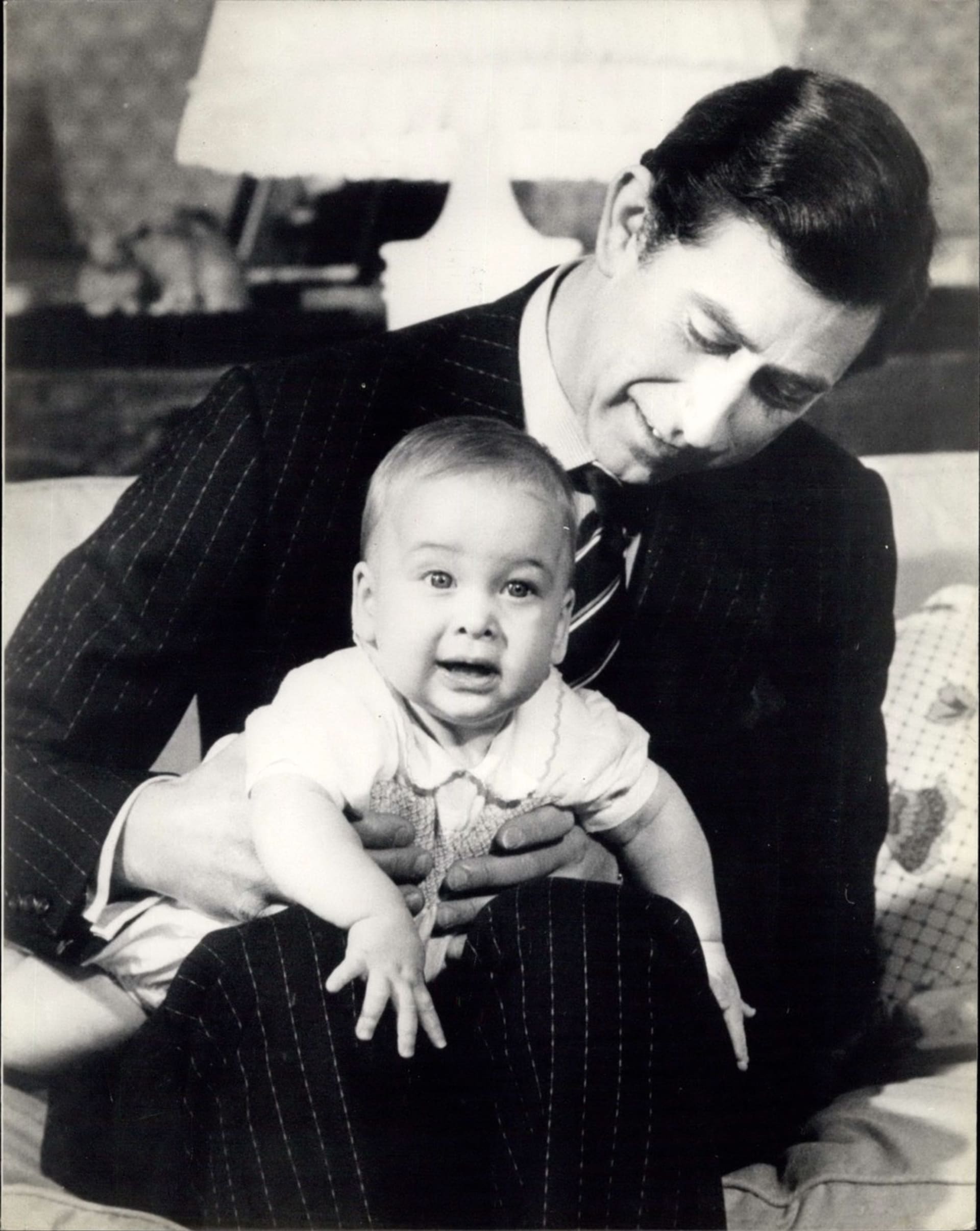 Princ William se svým otcem princem Charlesem.