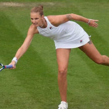 Karolíně Plíškové stejně jako jejím krajankám nevyšla generálka na Wimbledon.