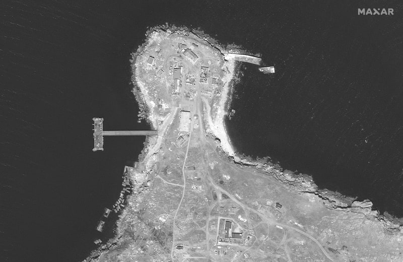 Satelitní snímky - Hadí ostrov
