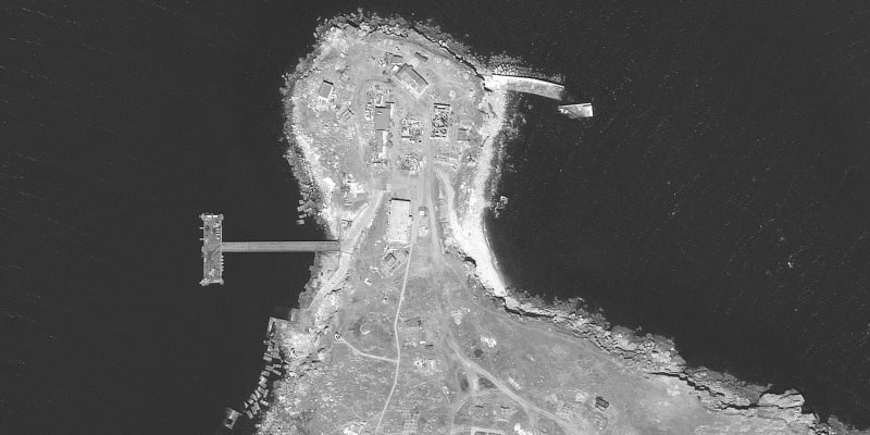 Satelitní snímky - Hadí ostrov