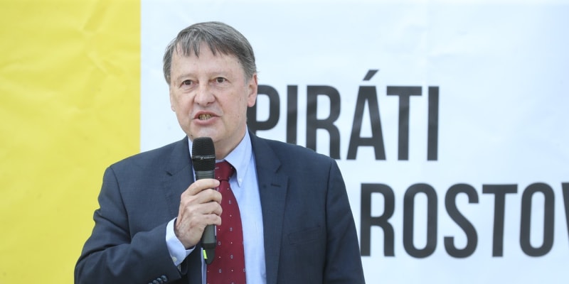 Ministr školství Vladimír Balaš (STAN)