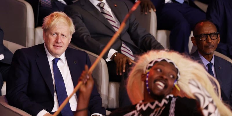 Boris Johnson má s Rwandou migrační projekt.
