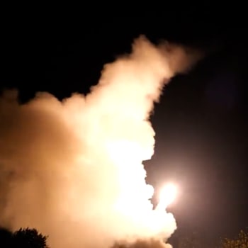 Ukrajinská armáda už používá raketomety HIMARS.