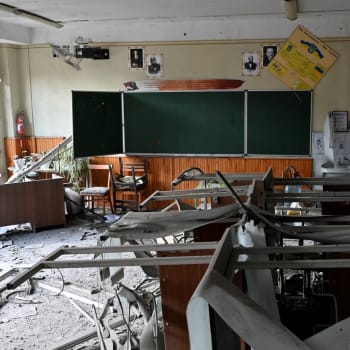 Zničená škola na Ukrajině