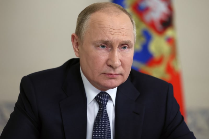 Vladimir Putin dostává od kazašského prezidenta jednu pomyslnou facku za druhou.