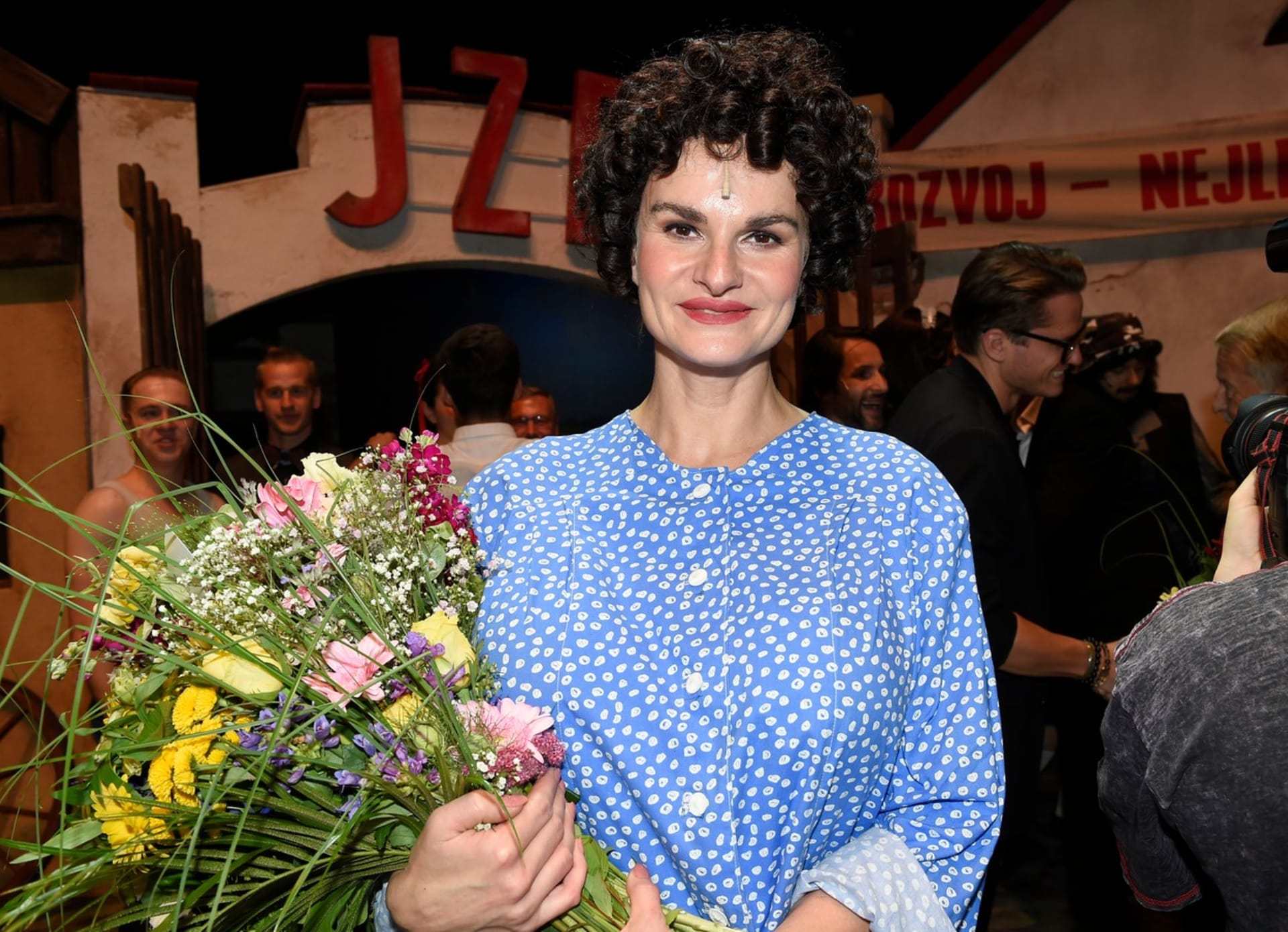 Iva Pazderková hraje v muzikálu Slunce, seno, jahody roli Marie Škopkové.