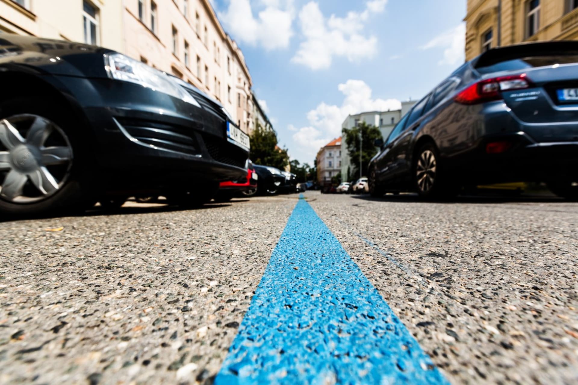 Elektromobily již zřejmě nebudou parkovat v Praze zdarma. (Ilustrační foto)
