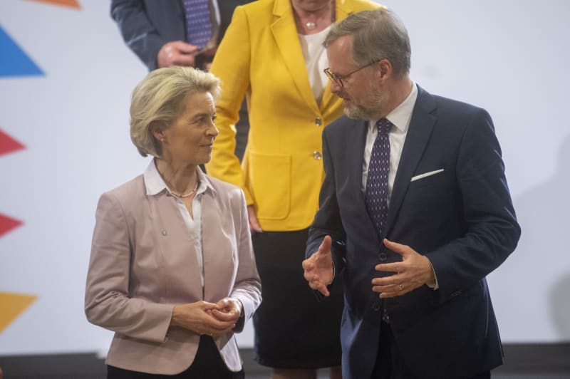Červenec 2022: Premiér Petr Fiala a Ursula von der Leyenová v Litomyšli zahájili české předsednictví v Radě EU.
