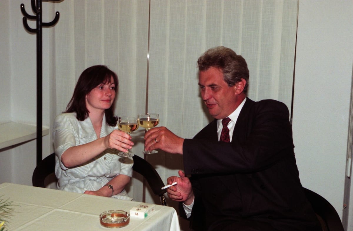 S druhou manželkou Ivanou je Miloš Zeman dodnes. Má s ní dceru Kateřinu.