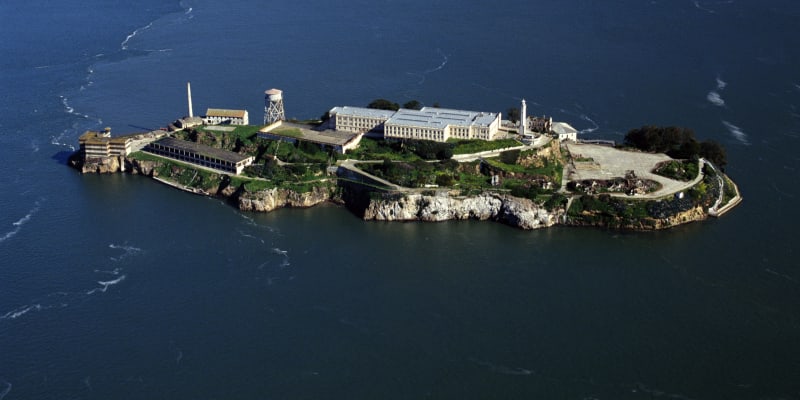 Z vězení Alcatraz nikdo nikdy úspěšně neuprchl. Nebo ne?