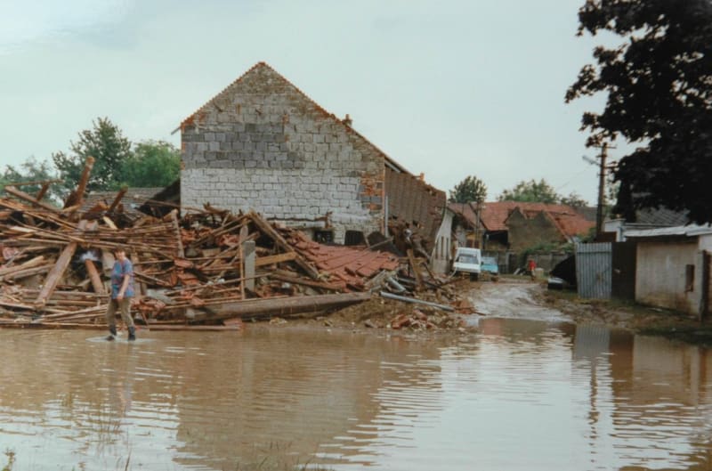 Povodeň v roce 1997 spláchla obec Troubky.