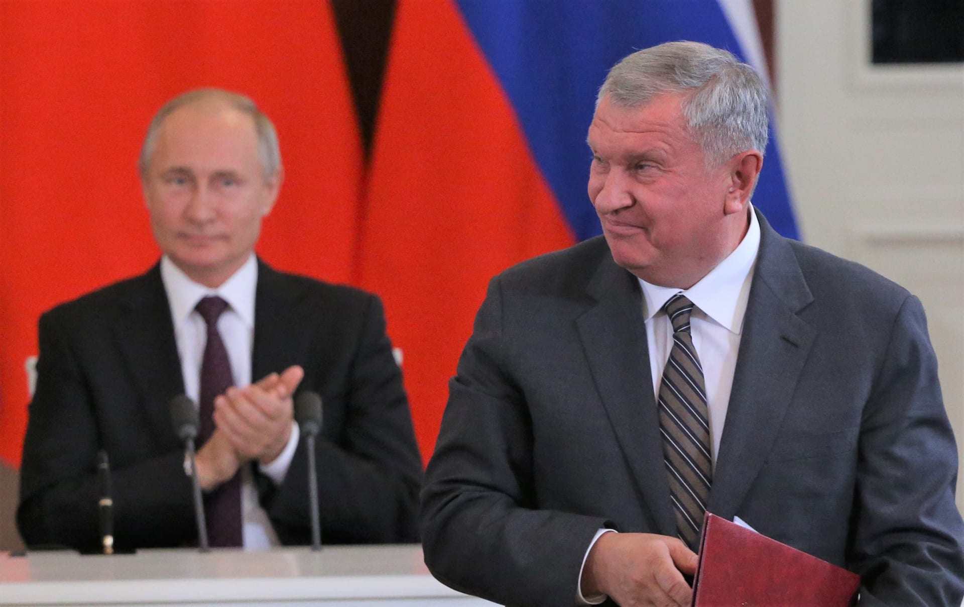 Zprávy z Ruska naznačují, že za uklizením Fedotova za polární kruh stojí Putinův blízký člověk Igor Sečin.