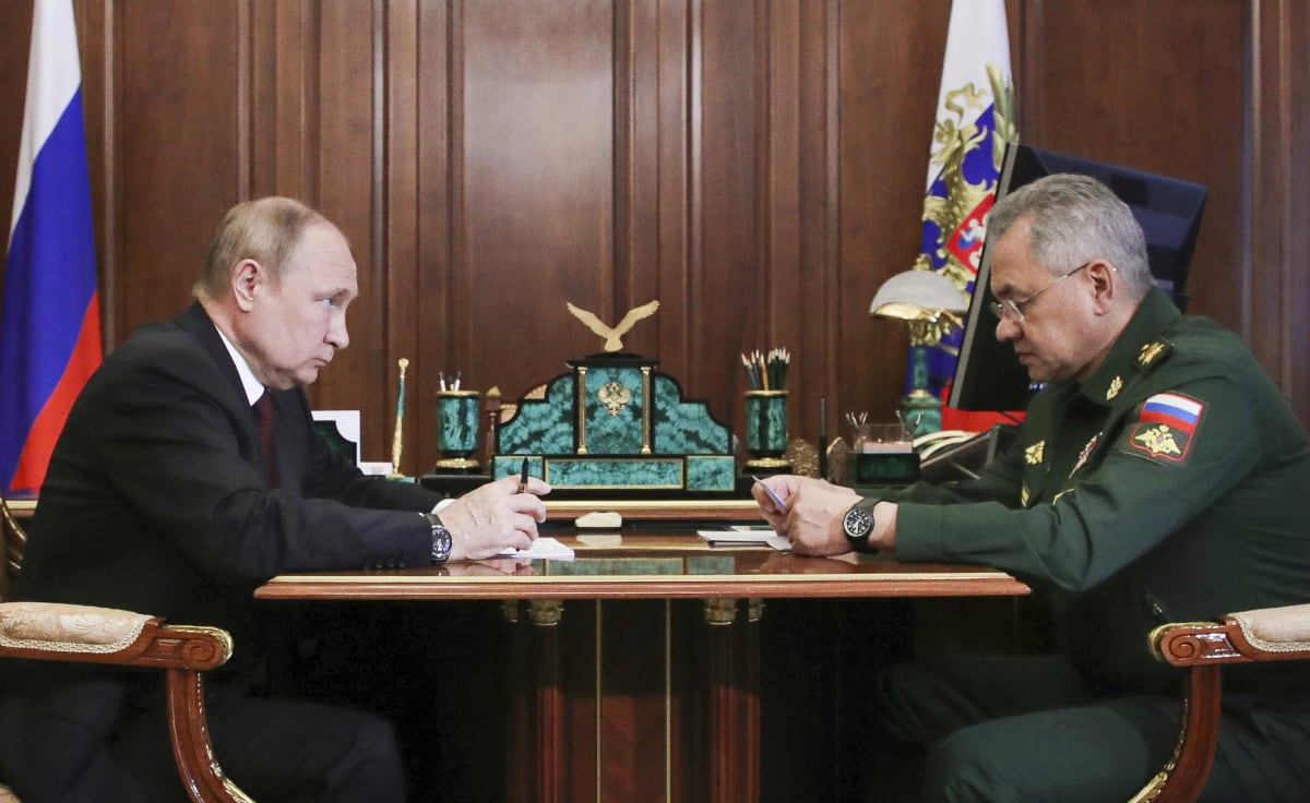 Vladimir Putin a Sergej Šojgu, (4. července 2022)