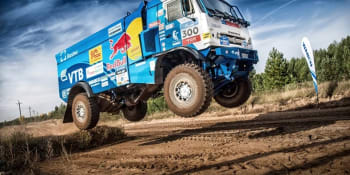 Konec tatarstánských bestií na Dakaru? Protiruské sankce drtí výrobce kamionů Kamaz