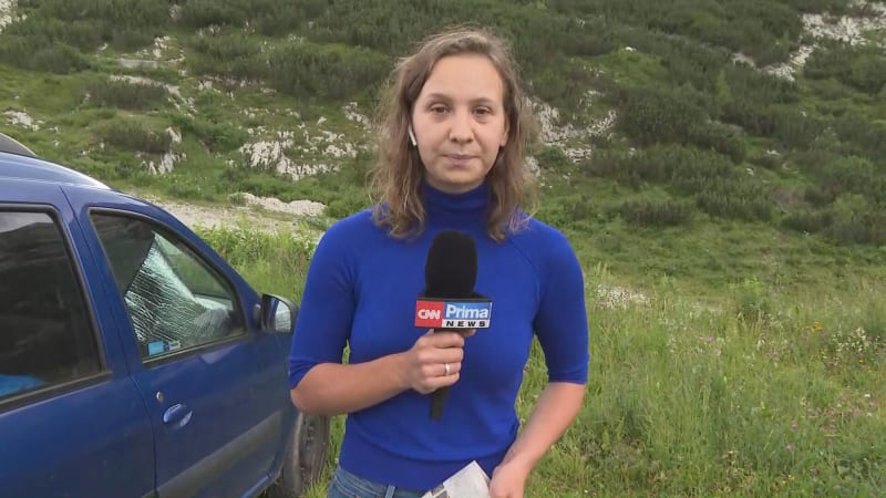 Reportérka CNN Prima NEWS Darja Stomatová na místě tragického sesuvu ledovce v italských Alpách