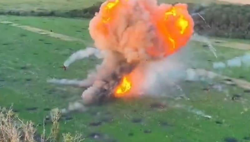 Video zveřejněné Generálním štábem Ukrajiny ukazuje výbuch ruského tanku T-80. (Ilustrační foto)