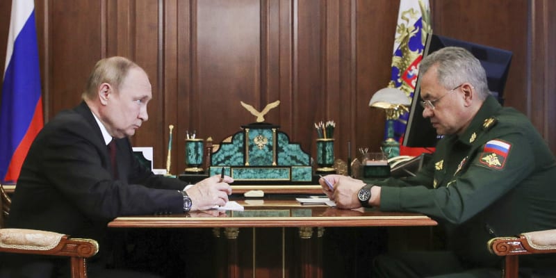 Vladimir Putin a Sergej Šojgu, (4. července 2022)