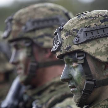 Vojáci NATO při cvičení v baltských státech