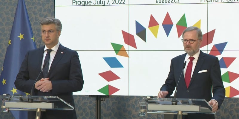 Chorvatský premiér Andrej Plenković s českým premiérem Petrem Fialou