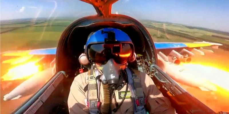 Ukrajinský pilot stíhačky Suchoj Su-25