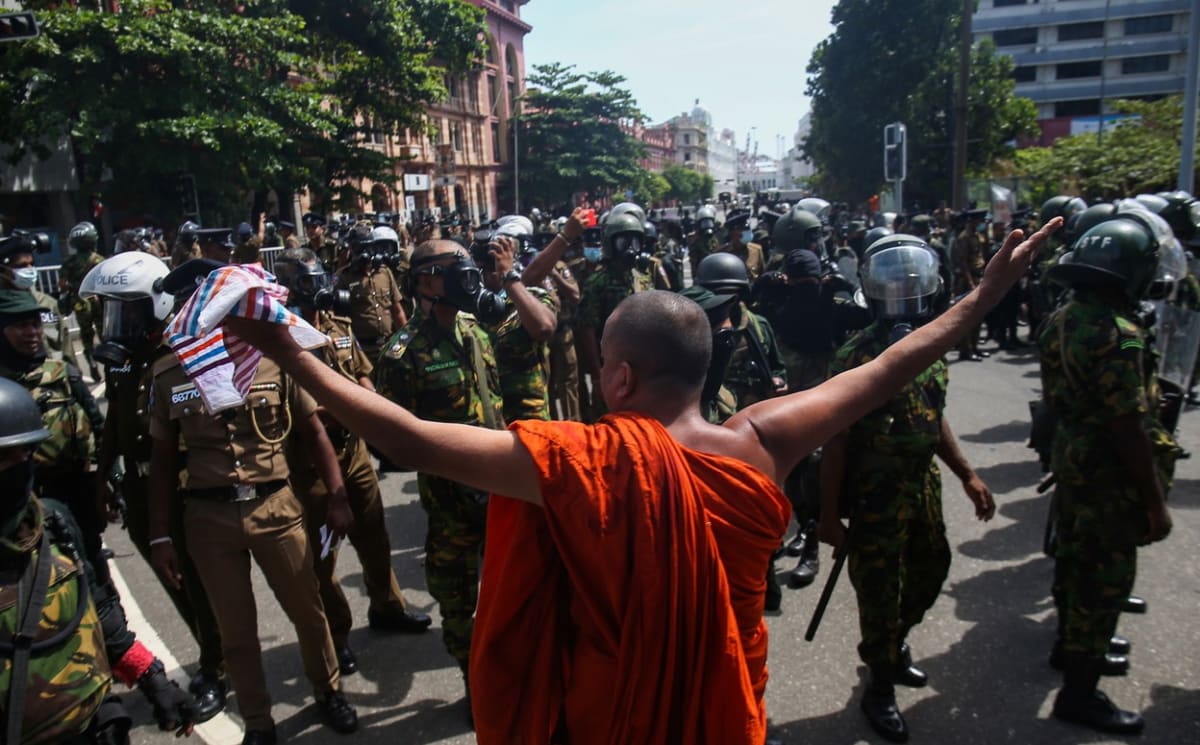 Demonstrace na Srí Lance otřásají i vedením země.